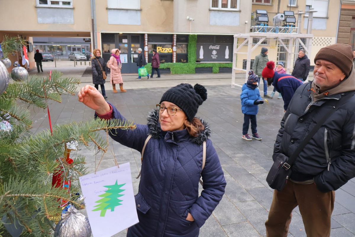 VELIKO SRCE Za više od 40 djece slabijeg imovinskog stanja ove će se godine ostvariti božićne želje