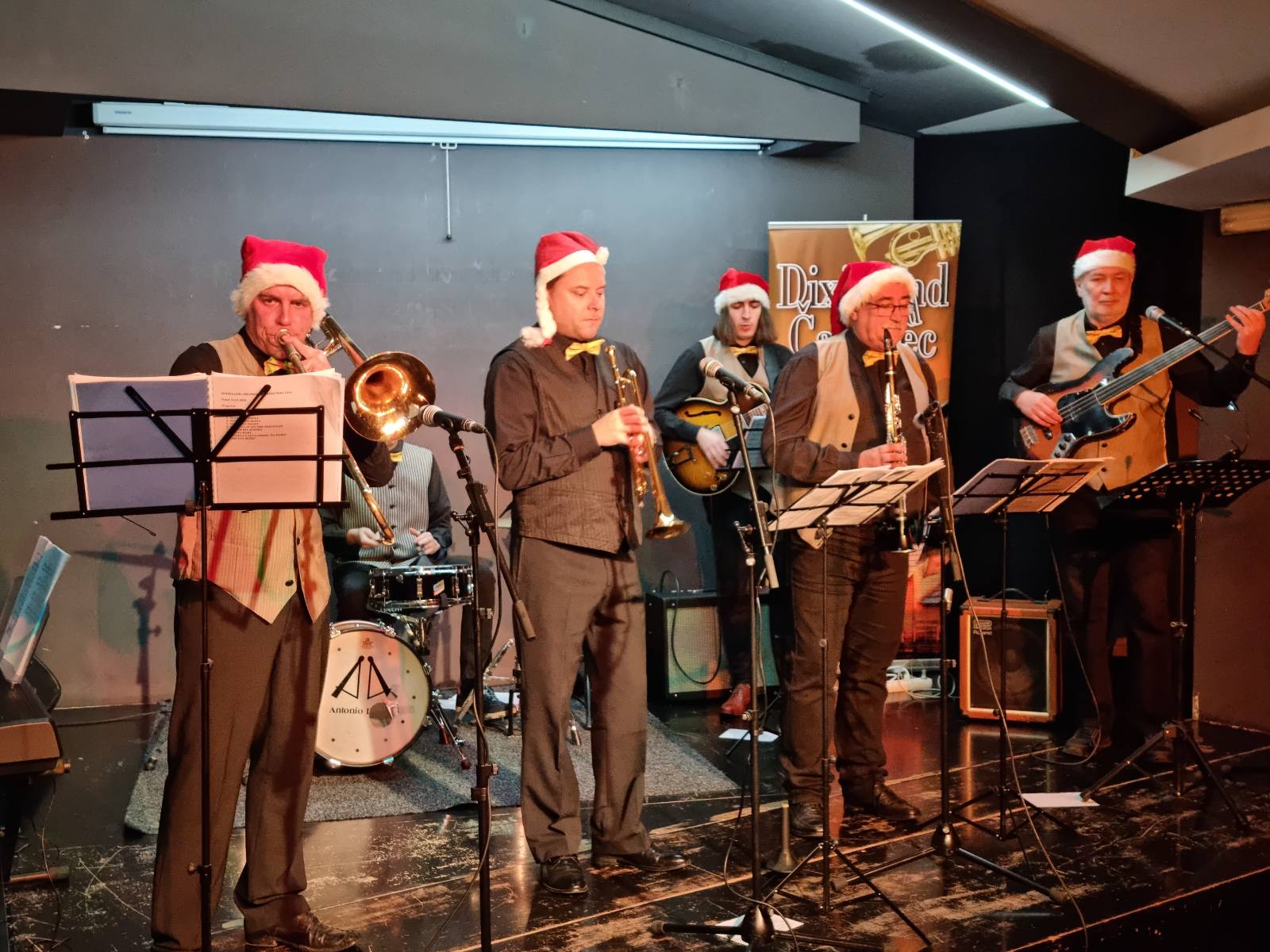 Dixieland band Čakovec u CZK-u Čakovec ispromovirao CD ‘Christmas Tree’