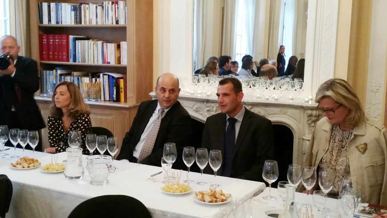 image341ba207a5df4f78673a546131