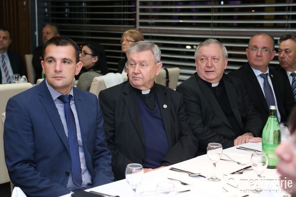 pravazena00033476943