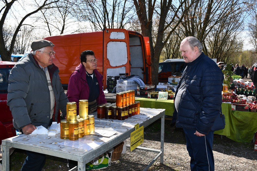 Proljetne temperature izmamile brojne posjetitelje na sajam u Čakovcu