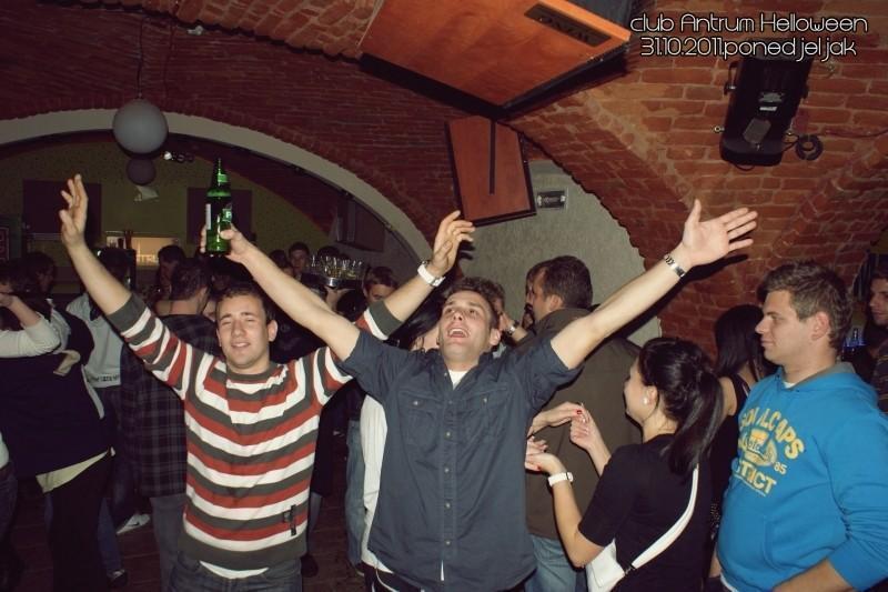 slika0113 Antrum (Pet, sub i pon, 28., 29. i 31.)