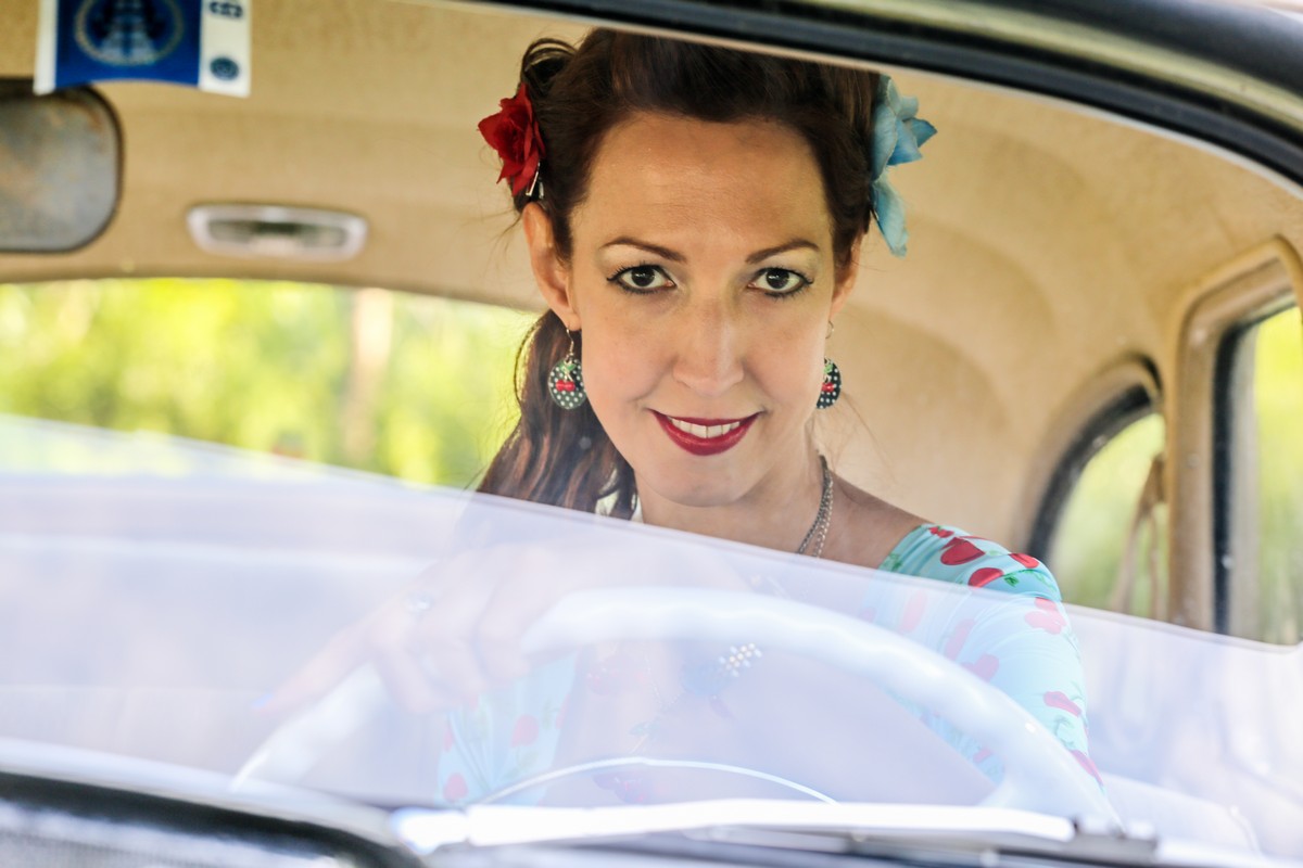 Trash and Burn – pin up djevojke (Subota, 24.6.2018.)