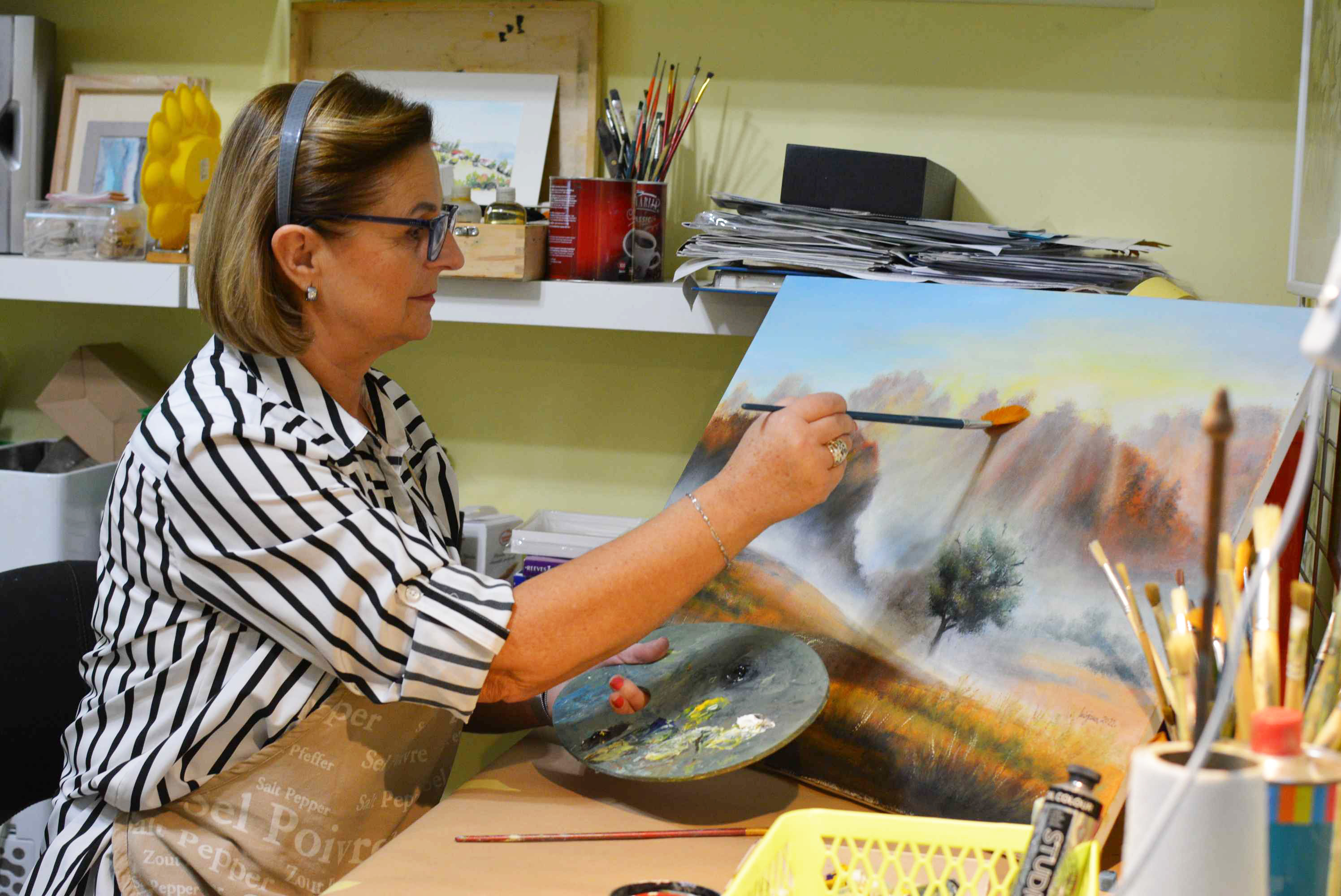 MIRJANA KLOBUČARIĆ Kao djevojčica je štrikala i heklala, a danas stvara očaravajuće slike MIRJANA KLOBUČARIĆ Kao djevojčica je štrikala i heklala, a danas stvara očaravajuće slike