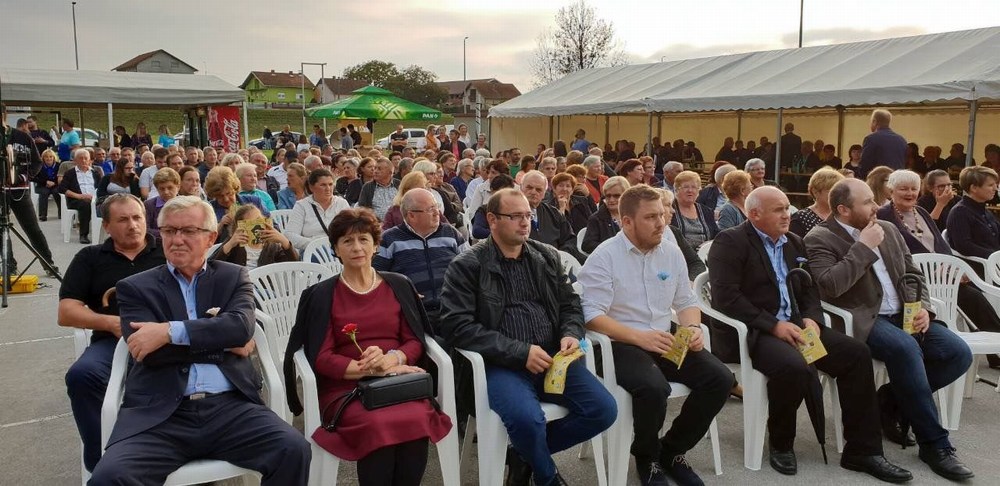 U Dekanovcu održana 5. Glazbena večer Florijana Andrašeca