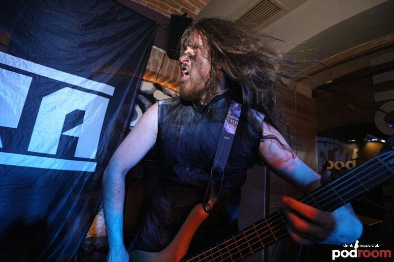 slika0011 Podroom (Petak, 19.4.2013 – MANNTRA live & H I R & IRON HEARTH)