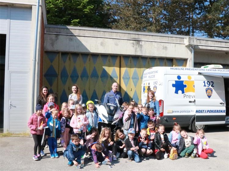 Zvjezdice posjetile Policijsku upravu međimursku