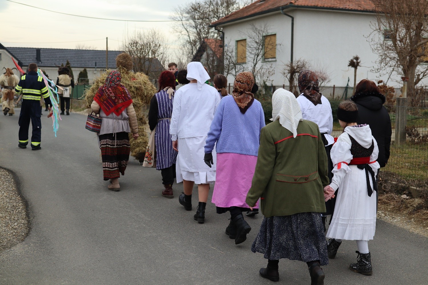 Fašenjska povorka od Marofa preko Žabnika, Vrhovljana do centra Svetog Martina na Muri!