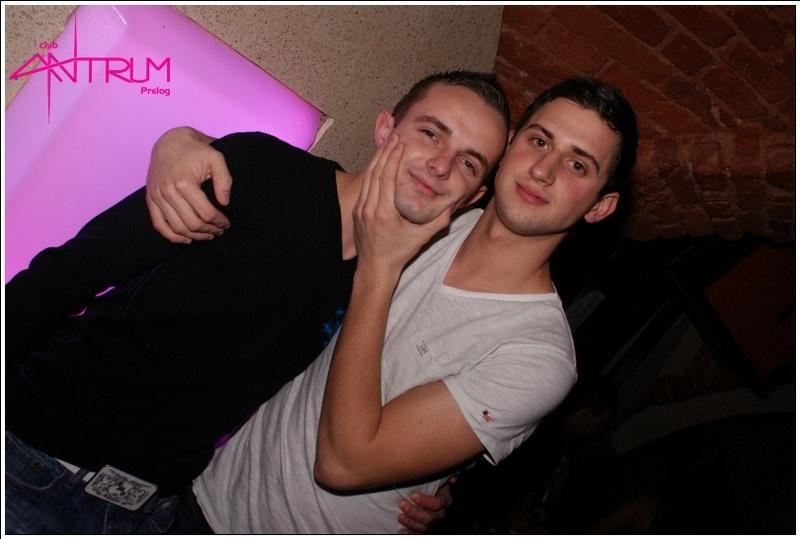 slika0013 Antrum (Subota, 5.1.2013.) slika0013 Antrum (Subota, 5.1.2013.)