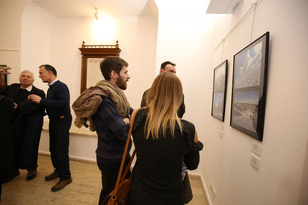 2765317210214156382880512139679