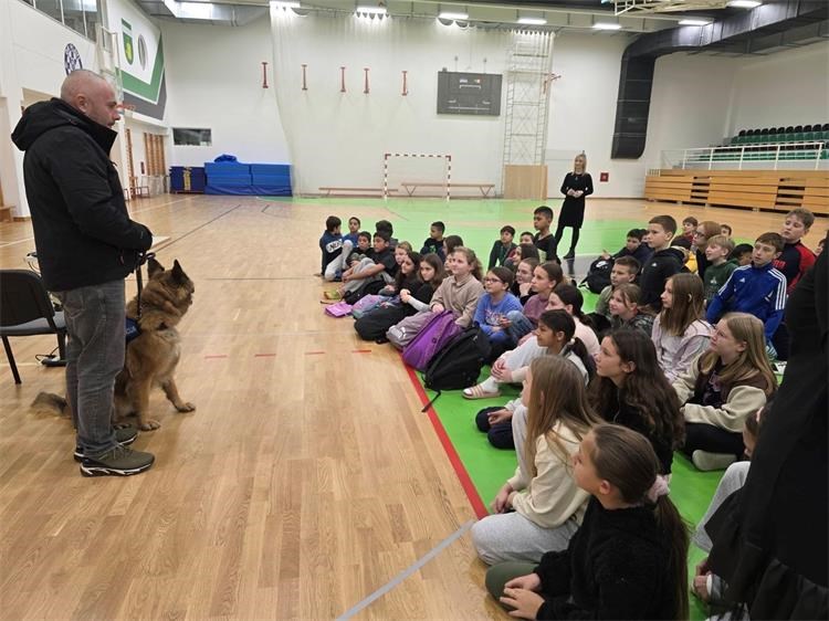 policija edukativno predavanje