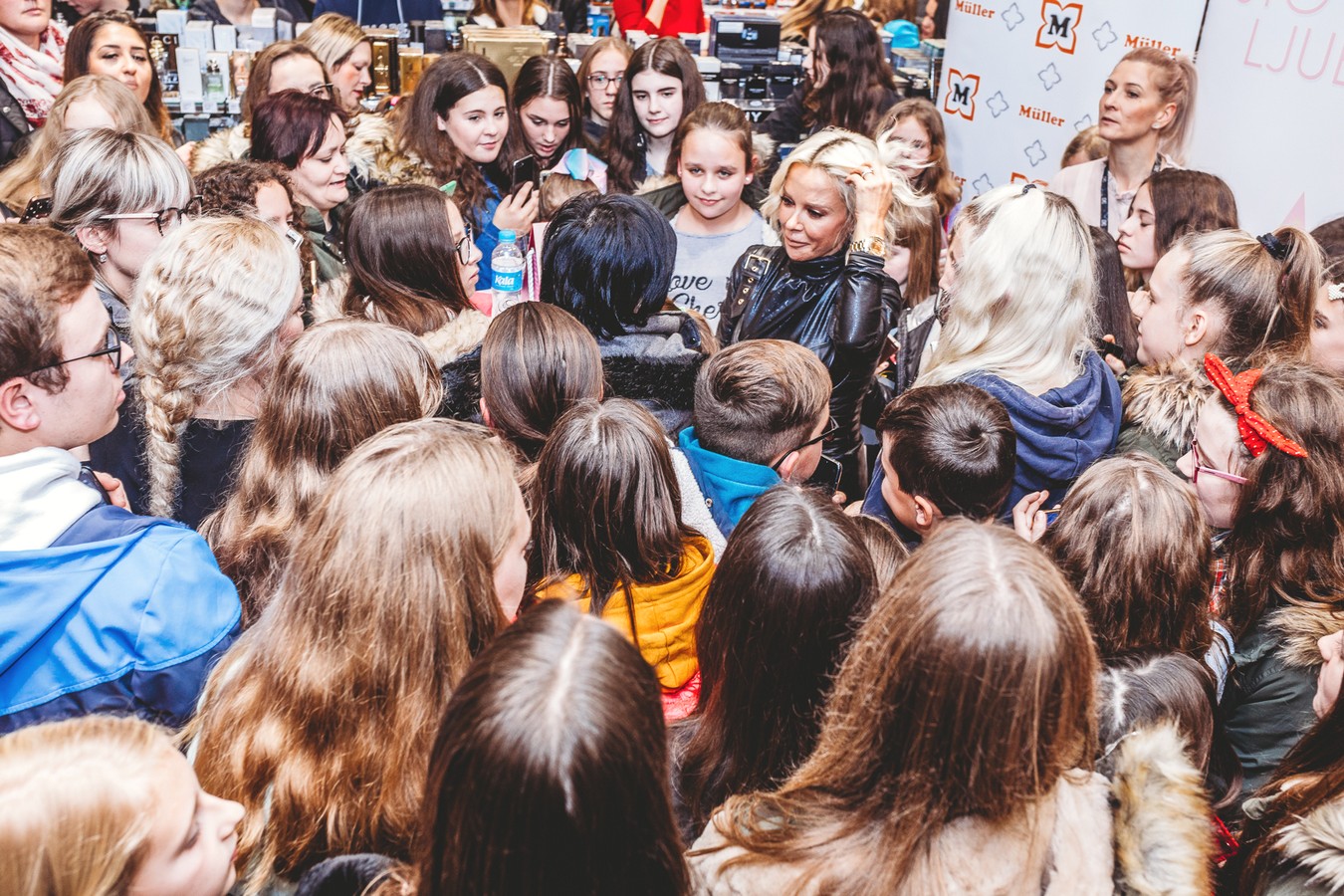 Maju Šuput u Galeriji Sjever dočekali brojni obožavatelji