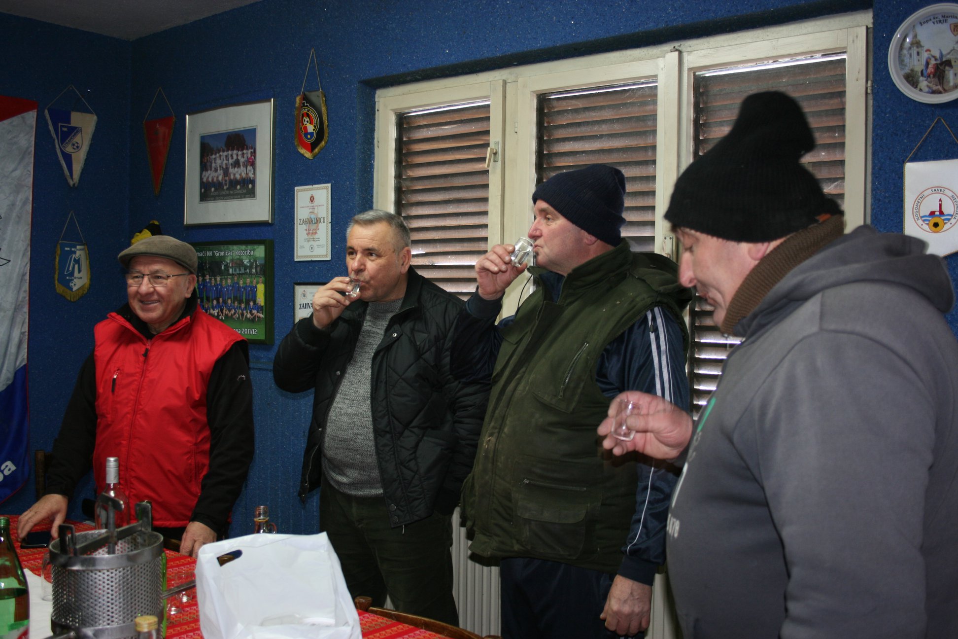 Tradicijsko kolinje okupilo brojne članove kotoripskog Graničara uoči početka priprema