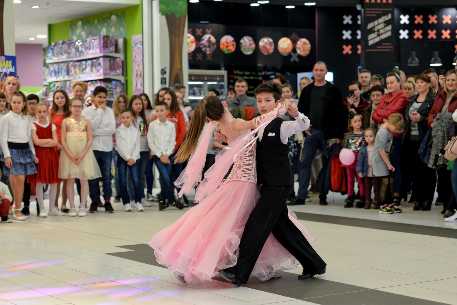 Trgovački centar Lumini Trgovački centar Lumini