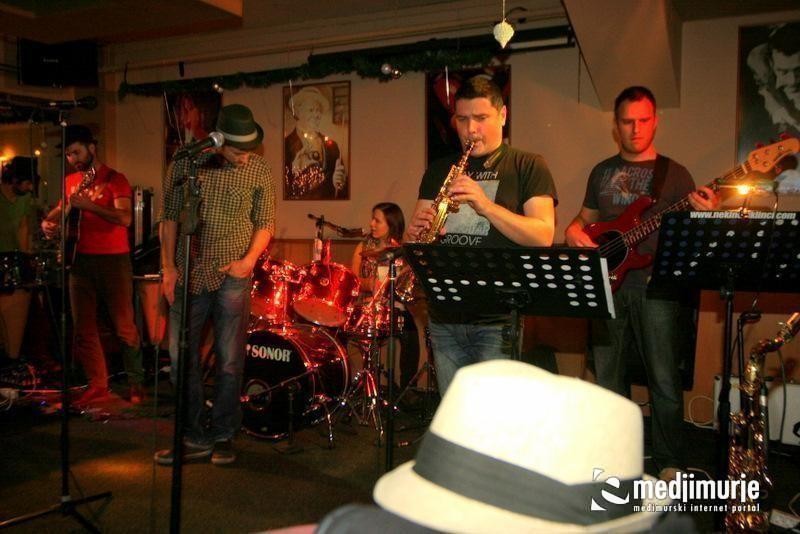 IMG6384 Paladin (Subota, 17.12.2011)