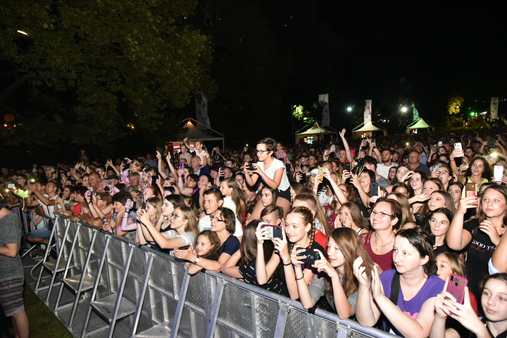 Vrckava Maja Šuput rasplesala publiku u jezeru Staroga Grada