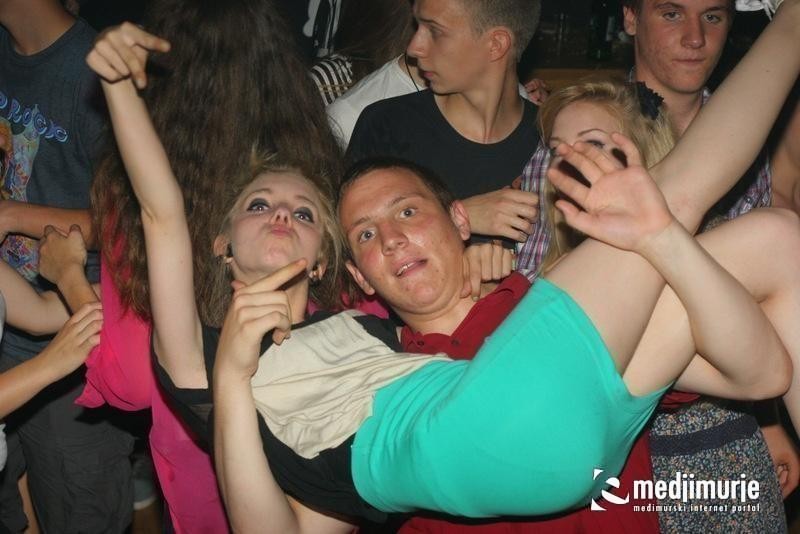 slika0010 Arcus (Subota, 30.6.2012) slika0010 Arcus (Subota, 30.6.2012)