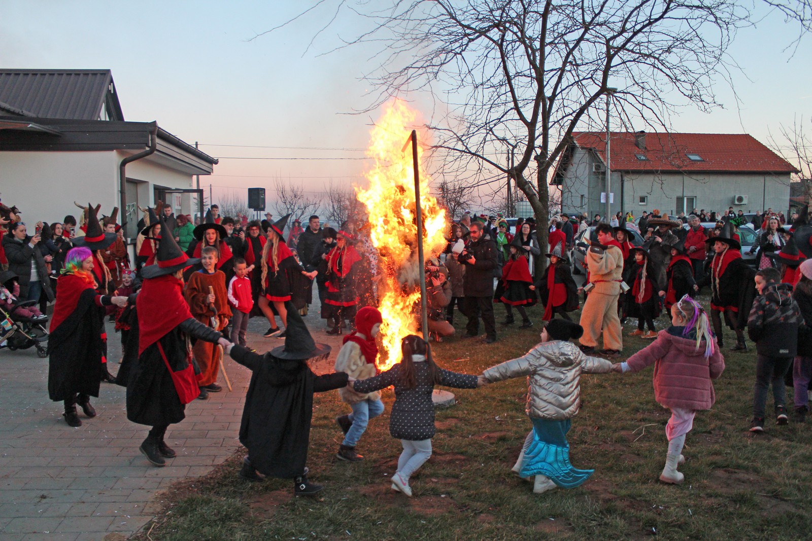 SEZONA MAŠKARA Veselo je bilo na Fašniku u Zasadbreg