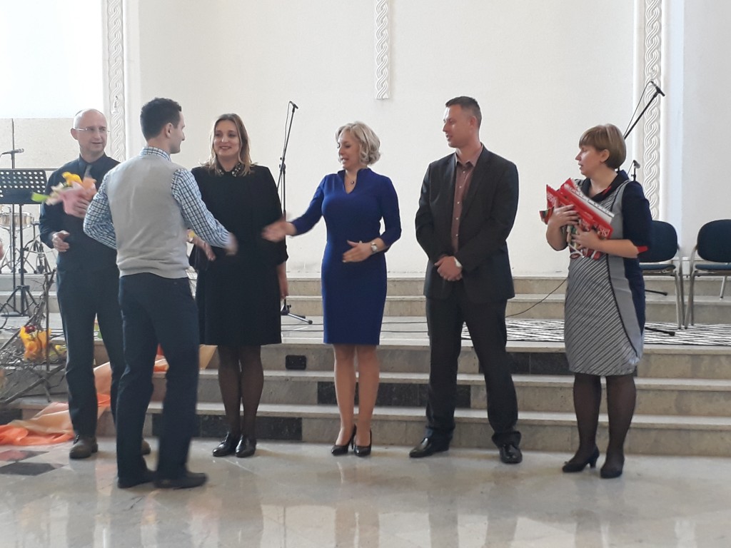 20180409125609340652