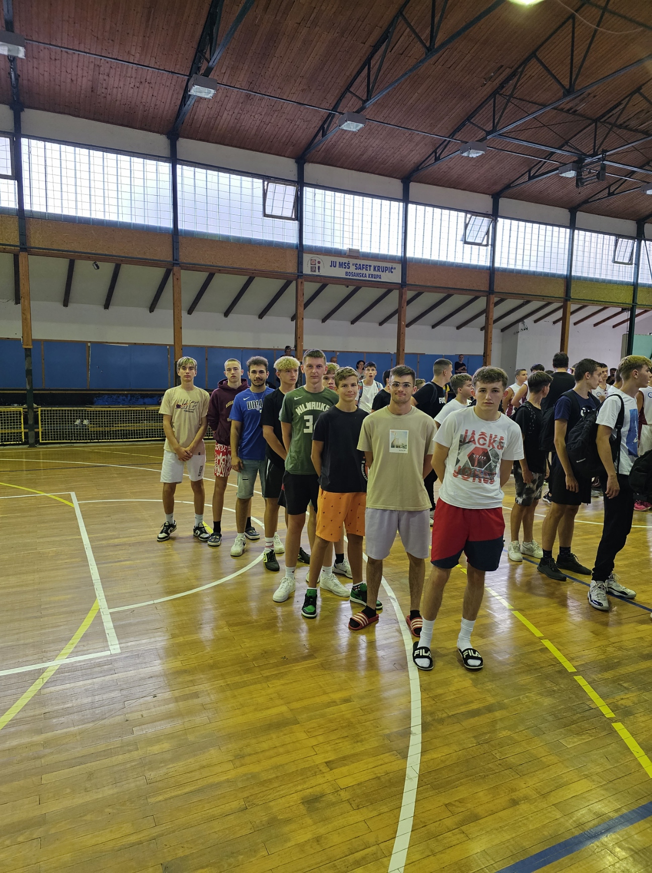 FOTO Mladi košarkaši Donjeg Kraljevca sudjelovali na turniru u Bosanskoj Krupi