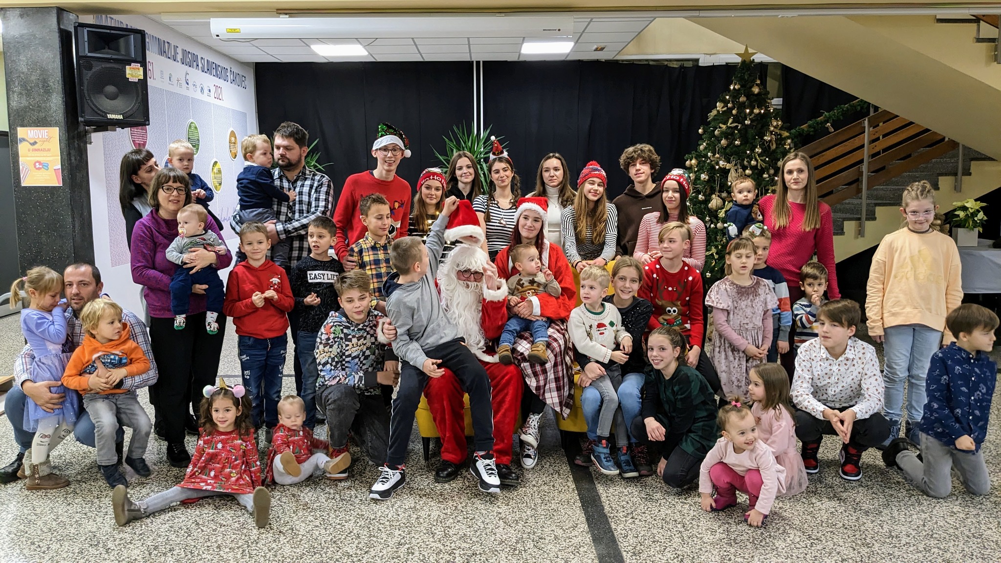 Djed Mraz u čakovečkoj Gimnaziji