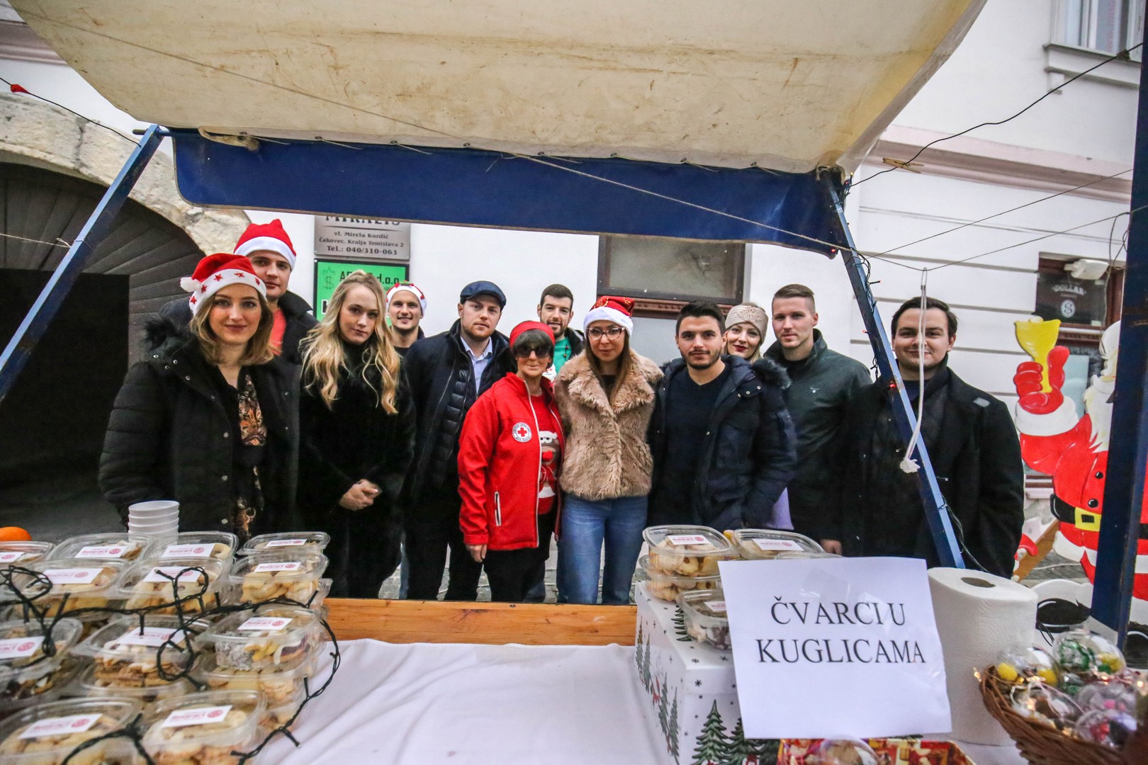 Štand dobrote Rotary cluba Međimurje u središtu Čakovca