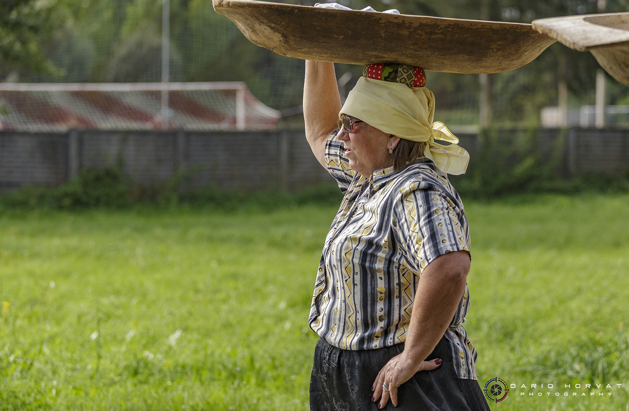 U Gardinovcu svečano otkrivena spomen-ploča posvećena seoskom pralu na potoku Trnavi