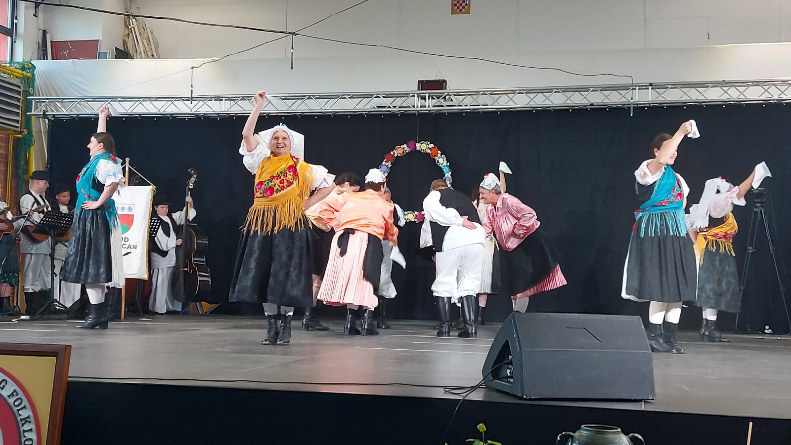 folklor donja dubrava