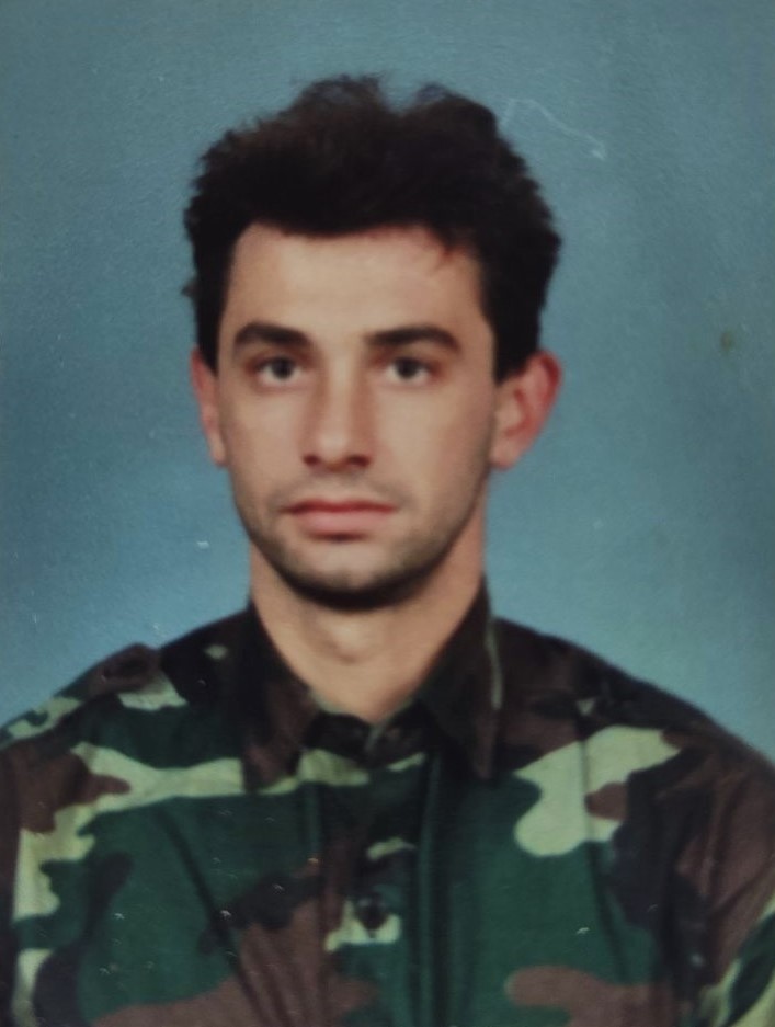 SAMIR NAĐ IZ KOTORIBE Na svoj rođendan dočekao slobodu domovine, a za kćerin rođendan vratio se iz Oluje SAMIR NAĐ IZ KOTORIBE Na svoj rođendan dočekao slobodu domovine, a za kćerin rođendan vratio se iz Oluje