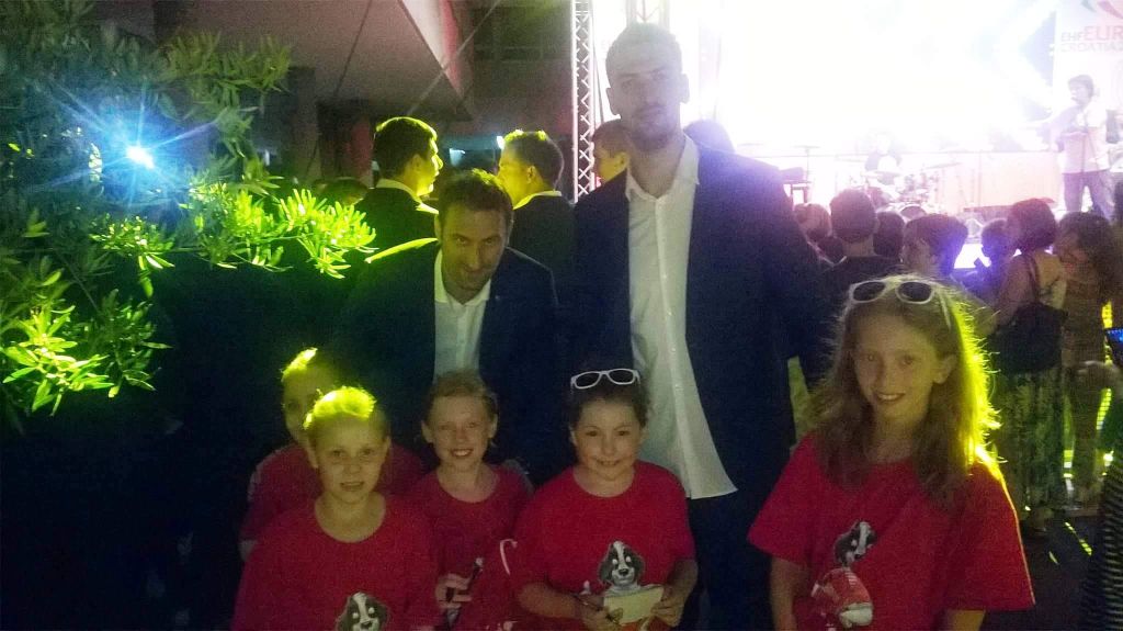 received1572451246158284614145