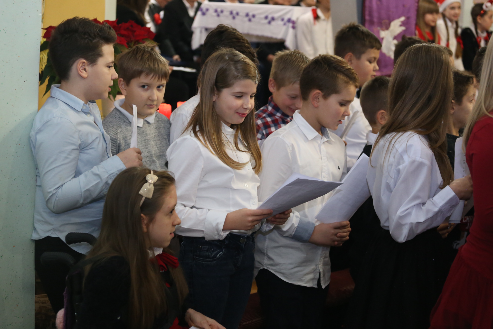 Božićni koncert u Maloj Subotici Božićni koncert u Maloj Subotici