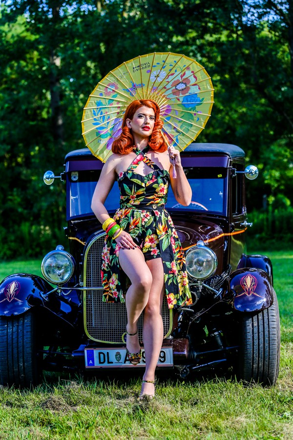 Trash and Burn – pin up djevojke (Subota, 24.6.2018.)