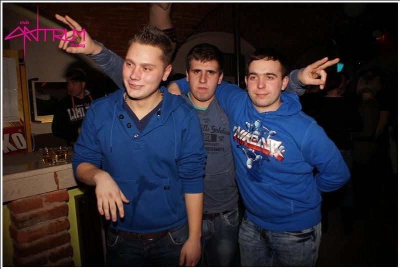 slika0038 Antrum (Subota, 5.1.2013.) slika0038 Antrum (Subota, 5.1.2013.)