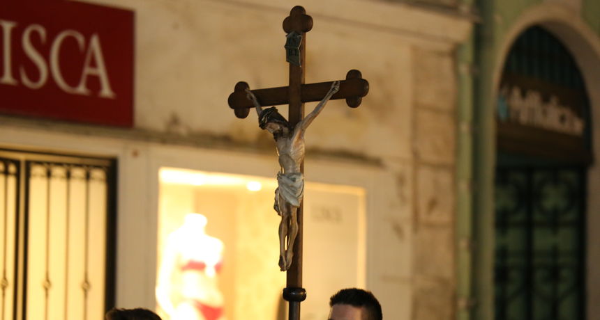 ŽUPA SVETOG NIKOLE Svečana procesija s kipom Majke Božje Lurdske ulicama Čakovca ŽUPA SVETOG NIKOLE Svečana procesija s kipom Majke Božje Lurdske ulicama Čakovca