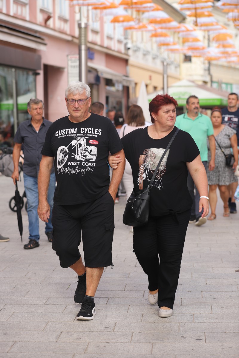 ĐIR PO GRADU Vesela subota u centru Čakovca: Porcijunkulovo je mamac brojnim građanima