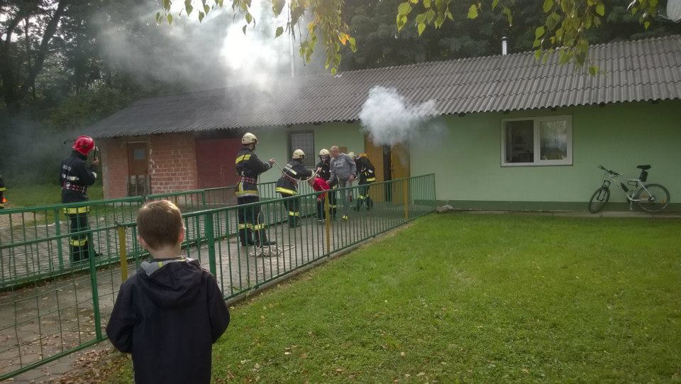 1055245464294135248560373895640