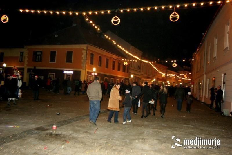slika00025 Proslava nove godine u Čakovcu (Subota, 31.12.2011)
