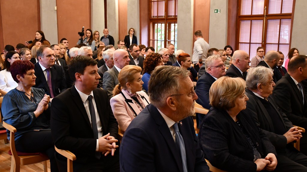 Sjednica županijske Skupštine održana je u zgradi Scheier