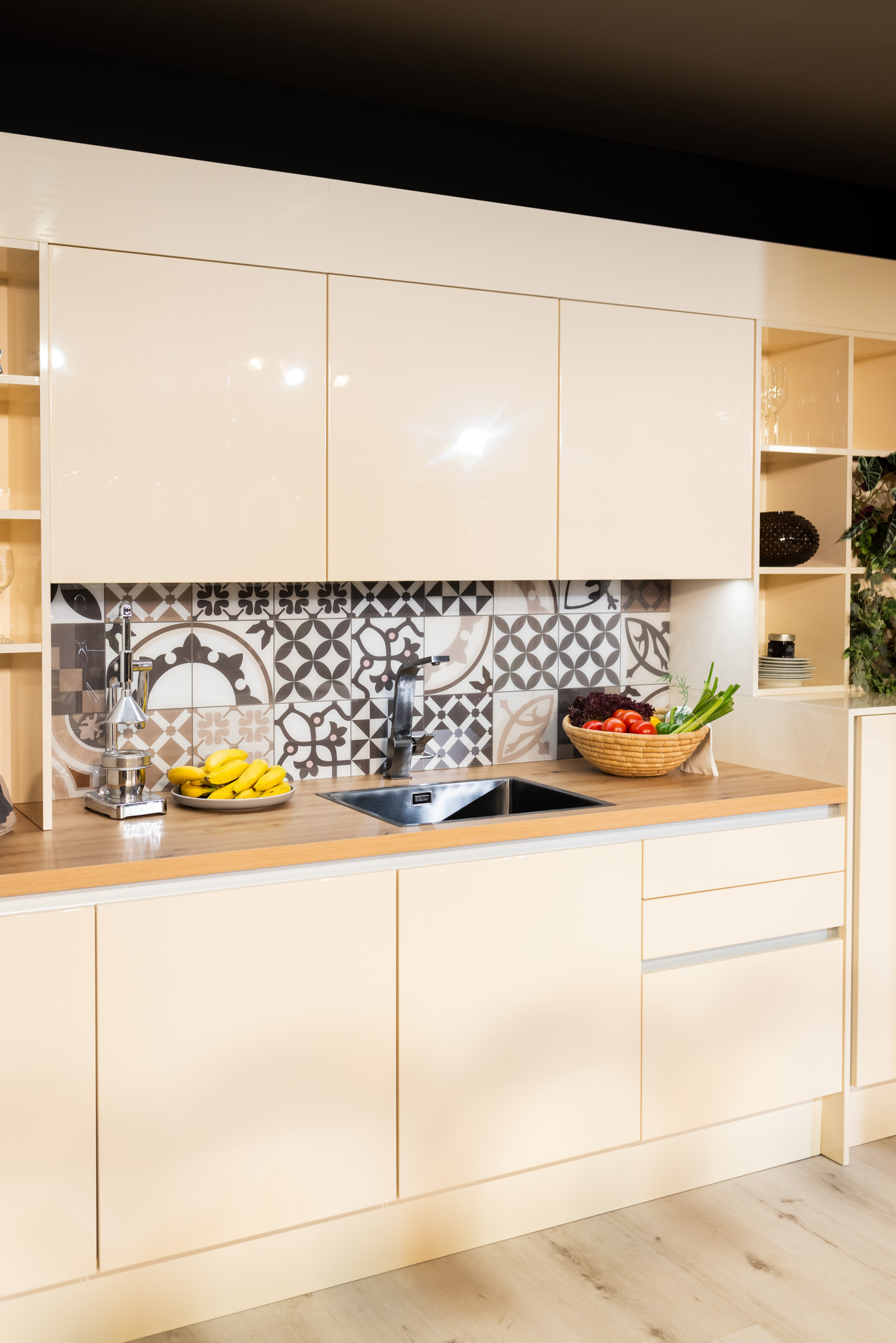 Image 5928495 (auto)