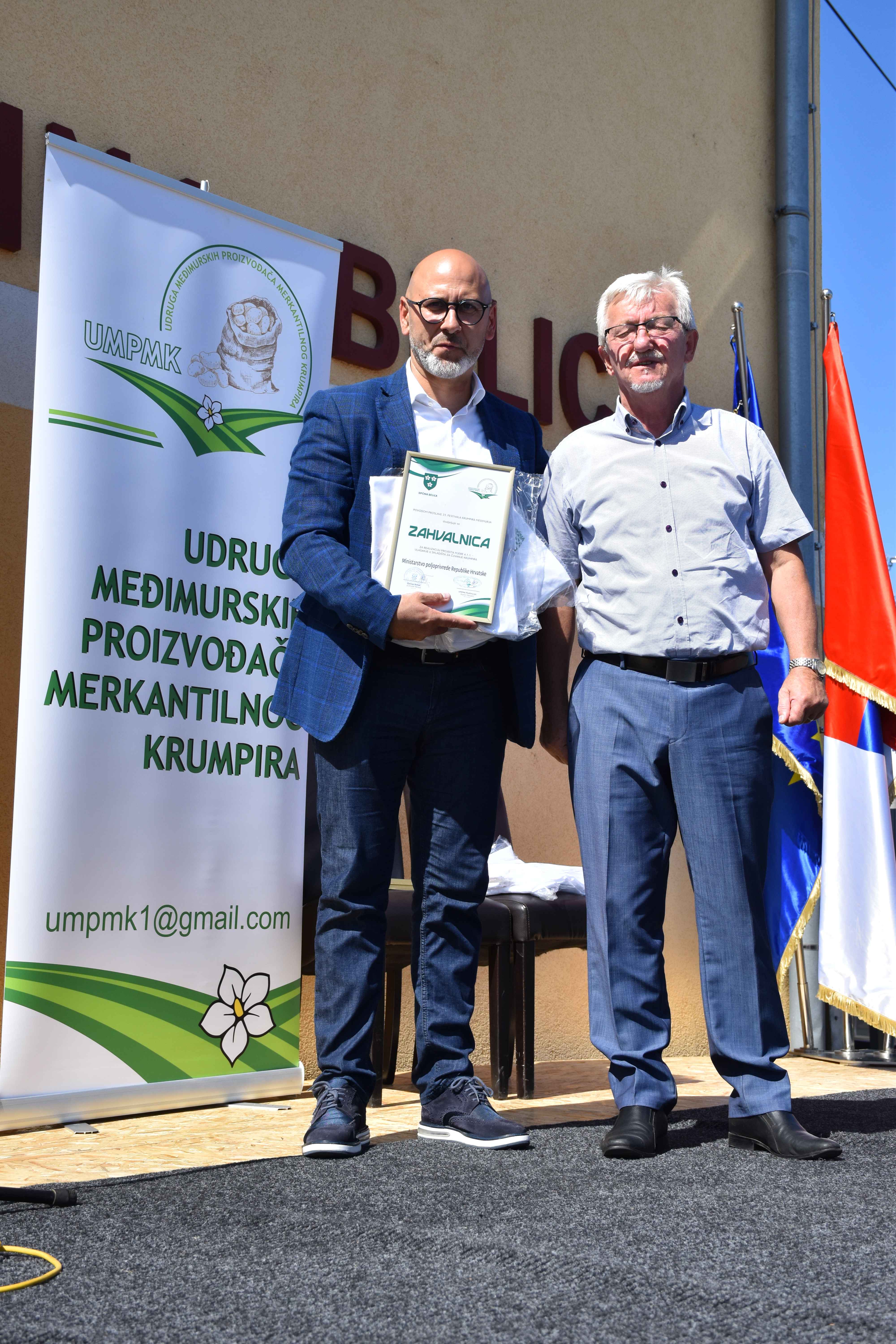 TRADICIJA I OKUSI Festivalom međimurskog kalampera otvorena sezona branja krumpira TRADICIJA I OKUSI Festivalom međimurskog kalampera otvorena sezona branja krumpira