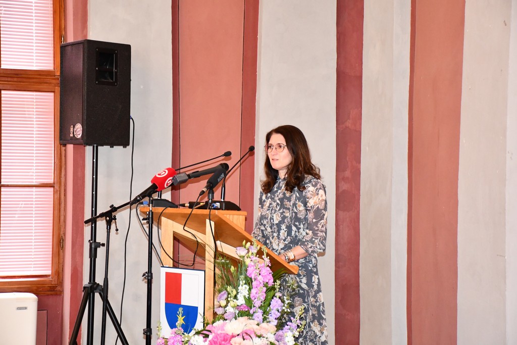 SVEČANA DODJELA Ministrica Nina Obuljen Koržinek uručila UNESCO-ove povelje za međimursku popevku