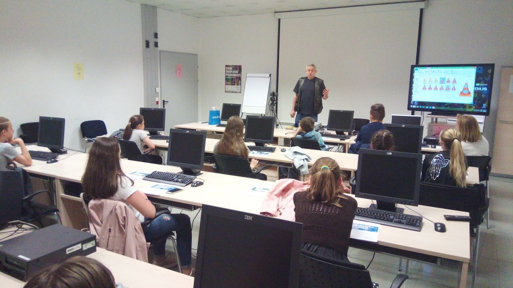 img20180423095437374246