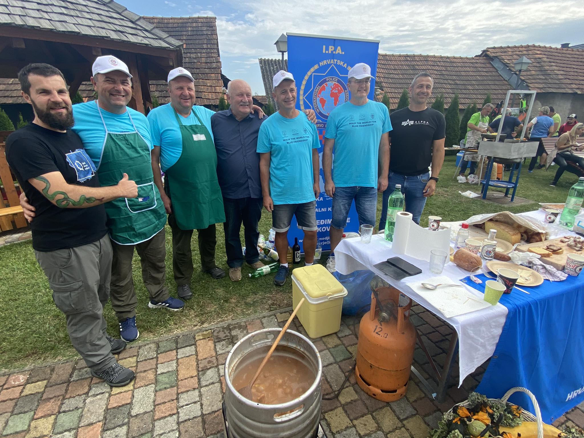 SVE BILO FINO 3. Eko kotlić na Trgu međimurske prirode okupio 13 ekipa