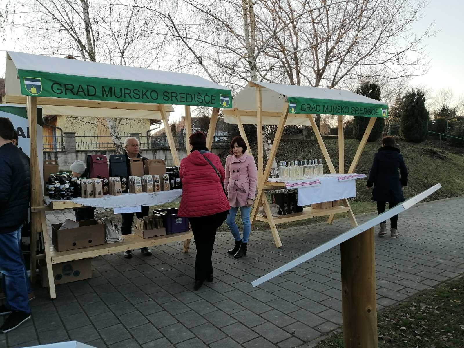FOTO Za kraj posljednjeg vikenda Adventa u gradu rudara održan i Božićni sajam i koncert Žige