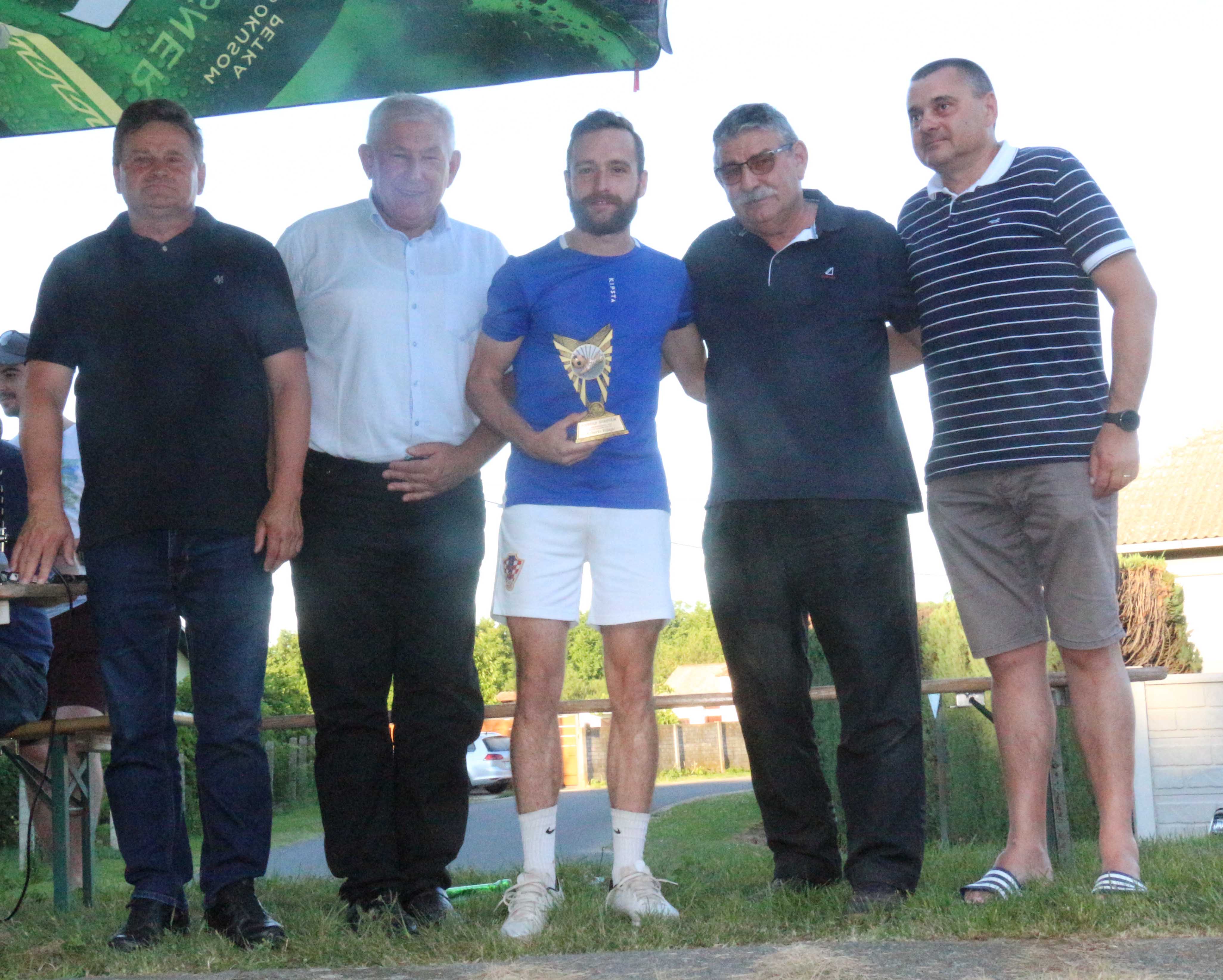 Čovec kup: Turnir u Čehovcu osvojio Caffe bar Eden