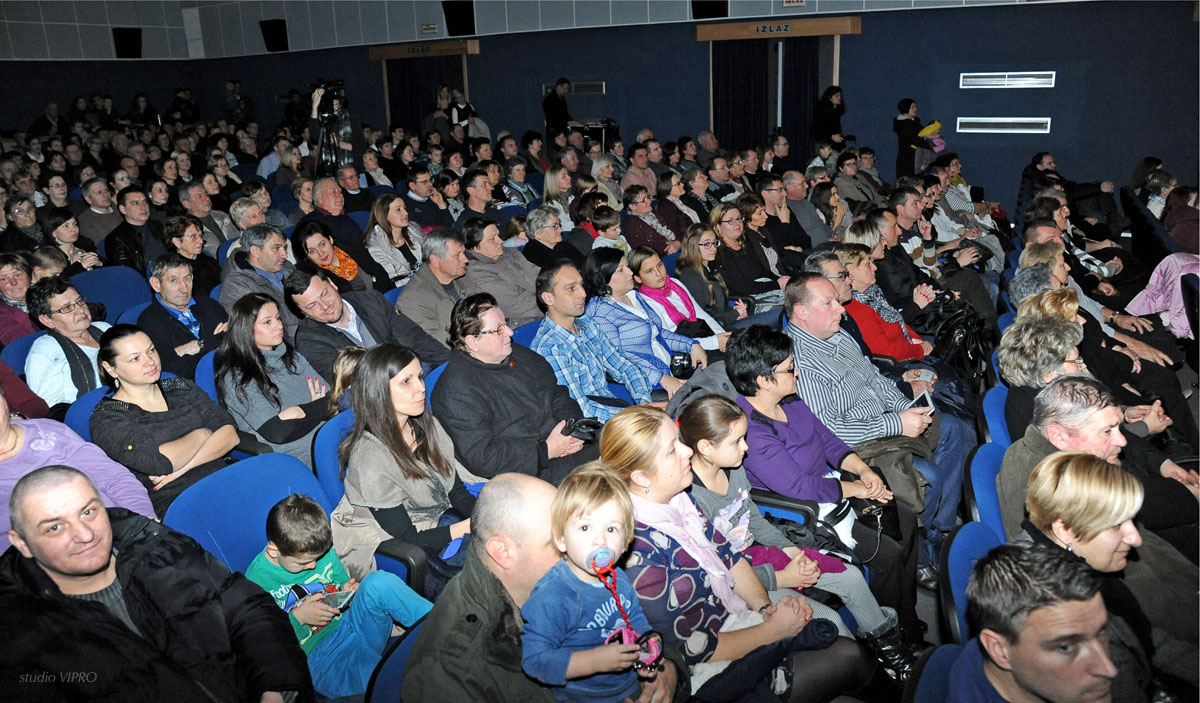 271311004dsc5593643309