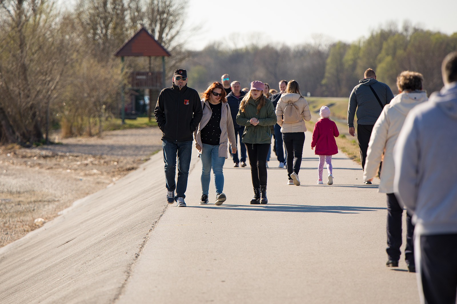 KLIKOM PO MARINI Suncem okupana Marina danas je bila prepuna ljudi!