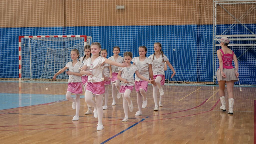 3312036357821971920548482633208