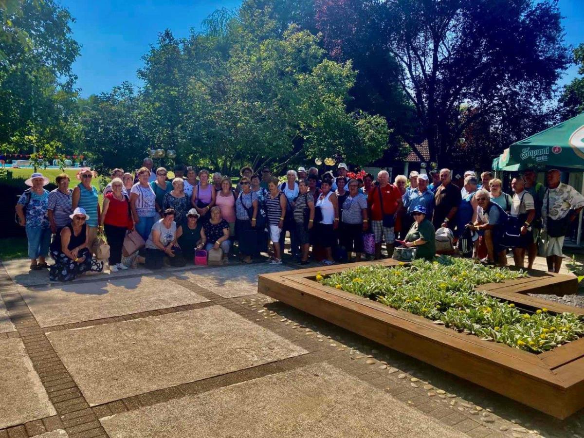 FOTO Dobravski umirovljenici kupali se u mađarskom Nagyatadu