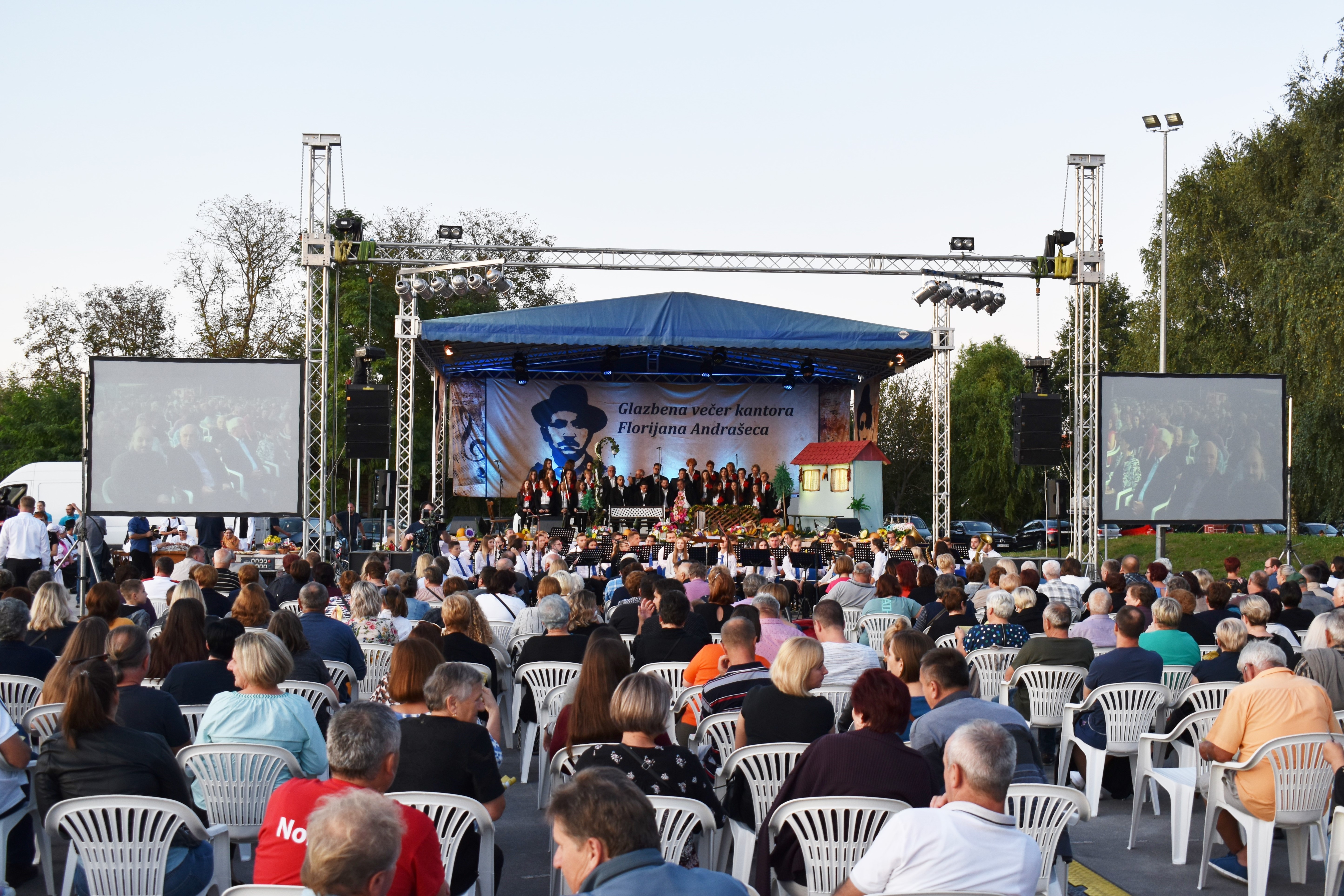Glazbena večer kantora Florijana Andrašeca u Dekanovcu
